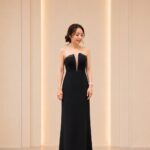 黑色v領胸口星鑽低調奢華現代風媽媽禮服