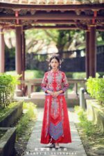 正紅銀花刺繡圖騰龍鳳掛