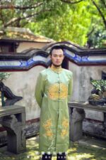 草綠立體龍鳳刺繡古裝