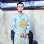 水藍波紋金黃平繡龍鳳古裝