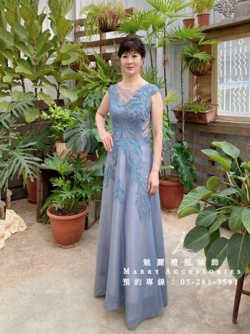美麗的水底灰紗禮服上新~輕鬆優雅媽媽禮服~快來看看吧