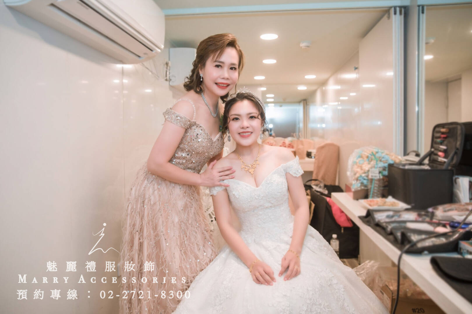 滿足小小公主夢，夢幻精緻羽毛裝飾出租禮服