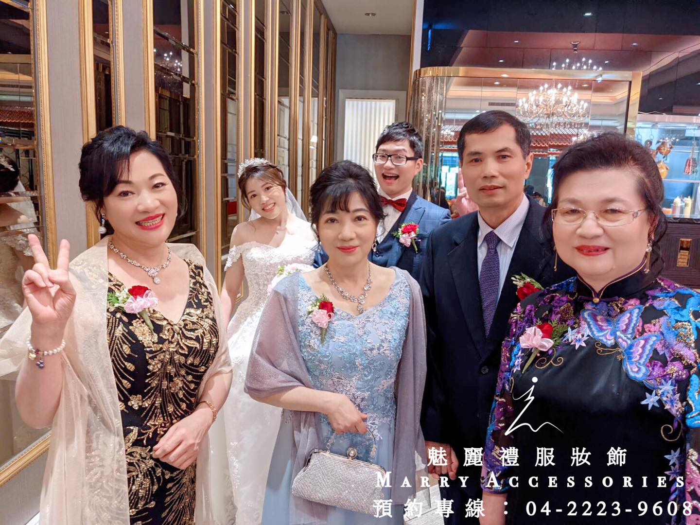 水藍色質感刺繡媽媽禮服現場分享，找優雅迷人出租禮服看這邊