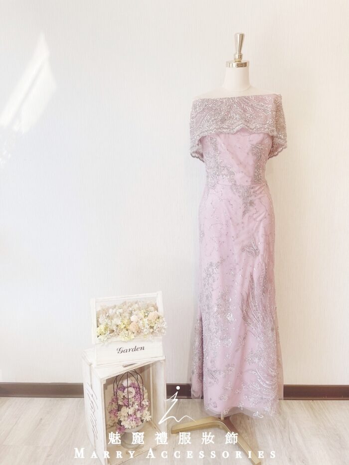 粉金色一字領刺繡晚宴媽媽禮服