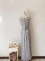 銀灰色管珠蕾絲晚宴媽媽禮服