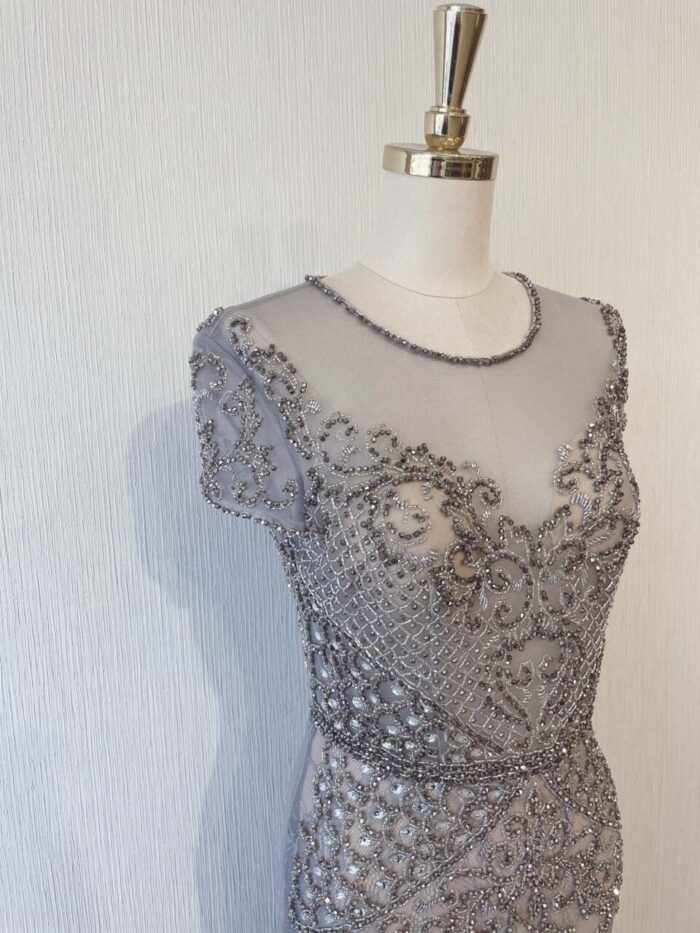 銀灰色管珠蕾絲抹胸晚宴媽媽禮服