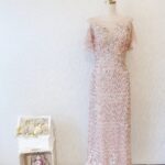 金橘色亮片胸口刺繡晚宴媽媽禮服