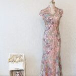 粉色旗袍刺繡晚宴媽媽禮服