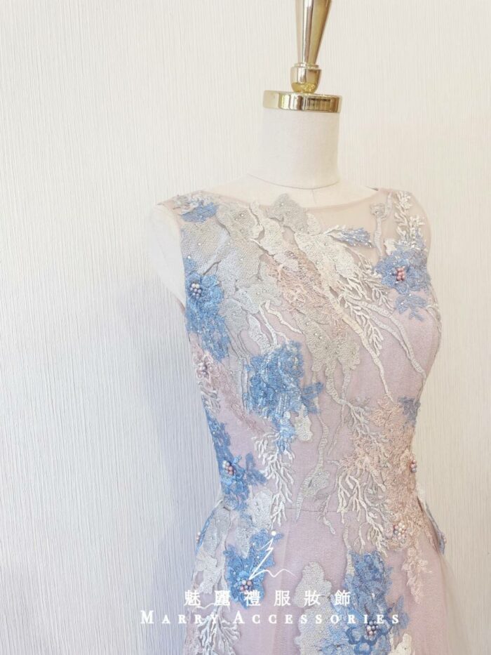 粉藍色相間刺繡晚宴媽媽禮服 粉藍色相間刺繡晚宴媽媽禮服