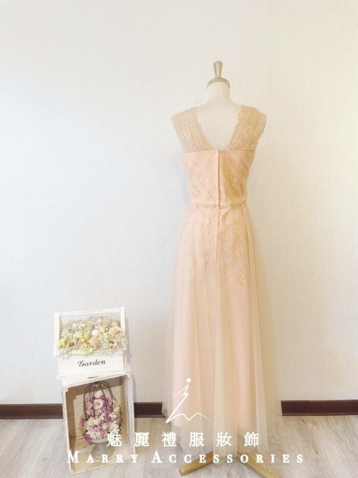 粉橘色雙肩紅色刺繡晚宴媽媽禮服