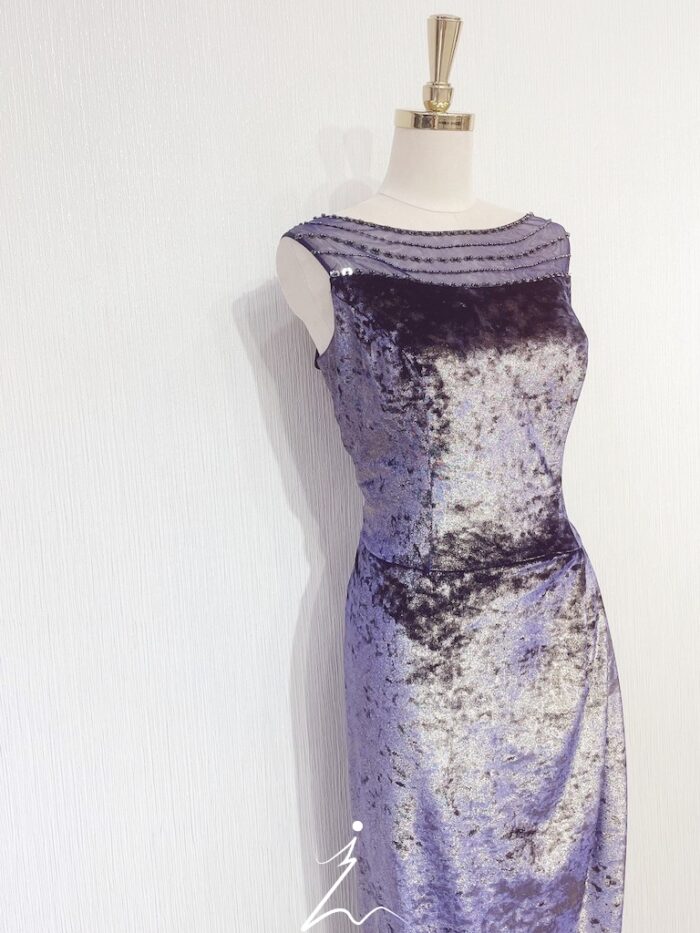 深紫色金屬色絨料設計晚宴媽媽禮服