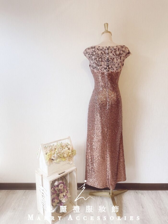 金色亮片胸口刺繡蕾絲修身晚宴媽媽禮服