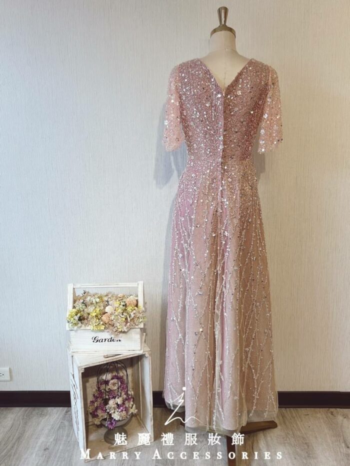 粉櫻色水晶系水袖晚宴媽媽禮服