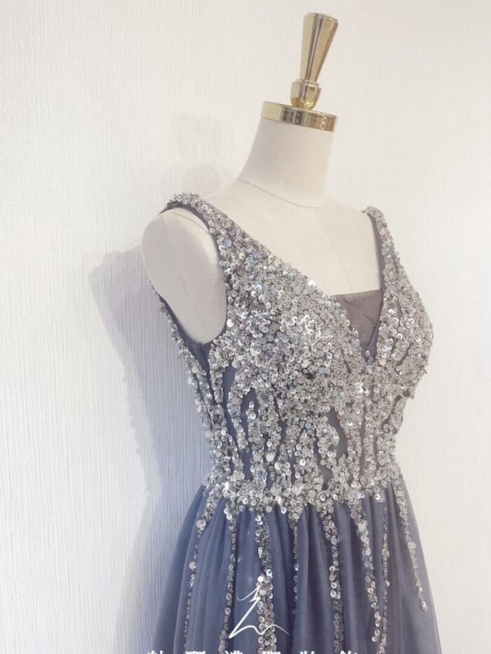 灰藍色水晶系美背晚宴媽媽禮服