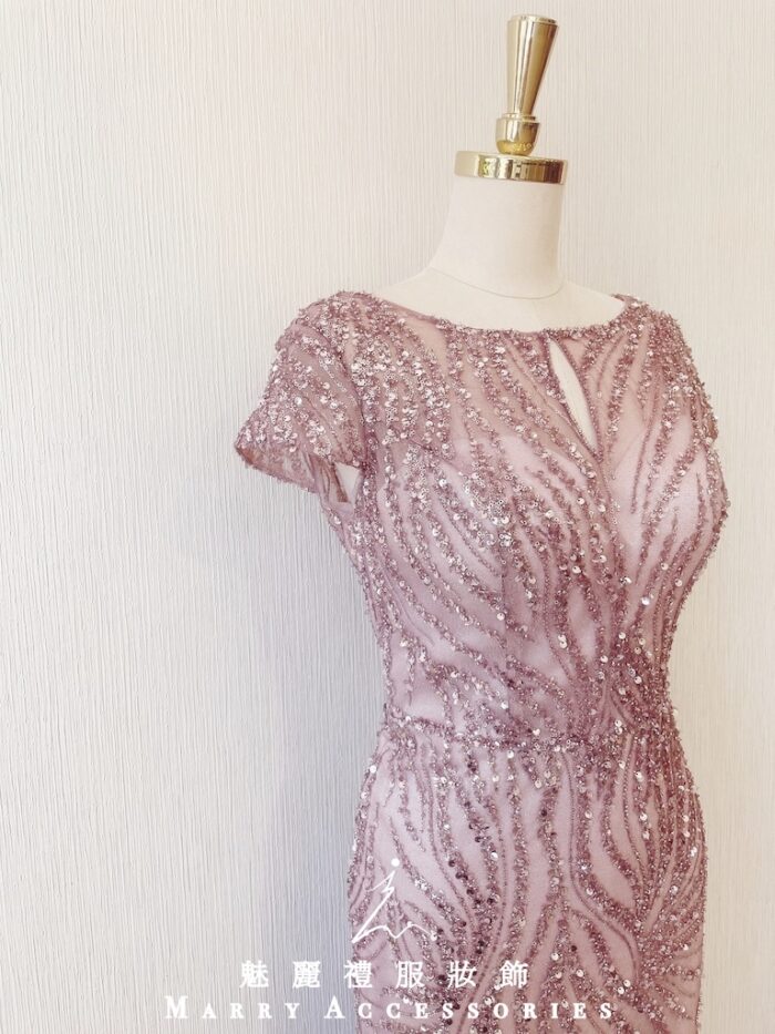 藕粉色水晶系性感晚宴媽媽禮服