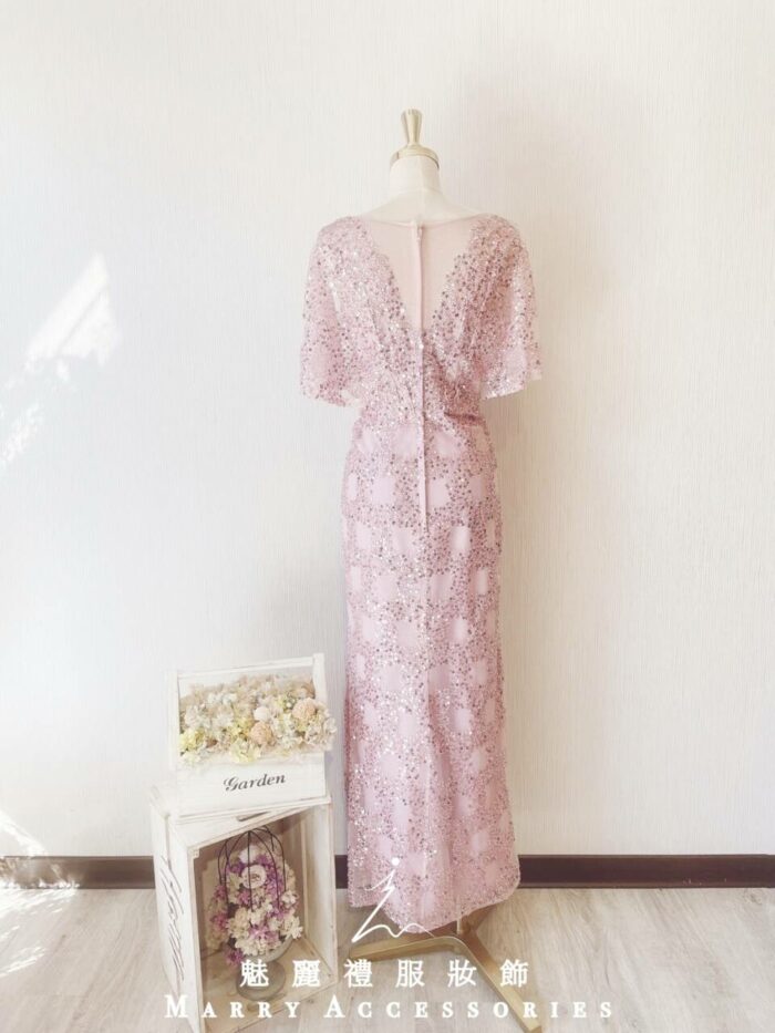 粉金色日系刺繡亮片晚宴媽媽禮服 粉金色日系刺繡亮片晚宴媽媽禮服