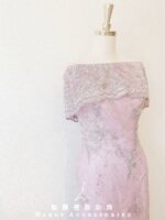 粉金色一字領刺繡晚宴媽媽禮服