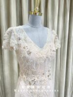 粉色V領繡花流線媽媽禮服