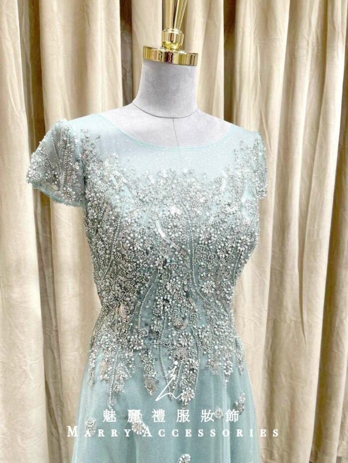 綠色閃鑽蕾絲A字媽媽禮服