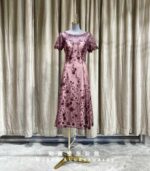 紫色透膚U領古典繡花媽媽禮服