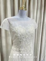 粉色典雅金線立體刺繡媽媽禮服