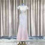 藍色襯布蕾絲圓領繡花魚尾媽媽禮服