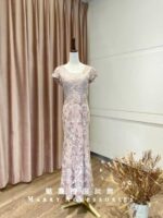 粉色刺繡圓領小包袖媽媽禮服