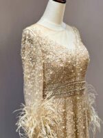 金色長袖羽毛縫珠媽媽禮服