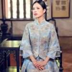 水藍浮雕荷花釘金珠繡龍鳳掛