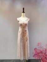 粉色V領袖花縫珠背心短媽媽禮服