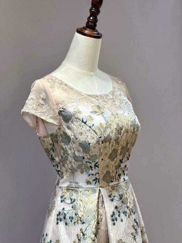 秋香亮面金花刺繡媽媽禮服