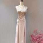 粉色緞布繡花蕾絲領媽媽禮服