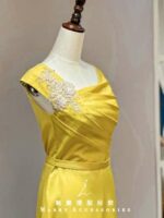 檸檬黃韓國緞碎鑽媽媽禮服