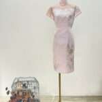 粉紫花紋蕾絲金線短旗袍媽媽禮服