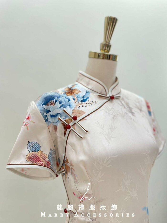 粉膚印花側排扣旗袍短媽媽禮服