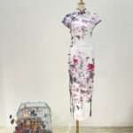 花葉水墨畫白旗袍短媽媽禮服