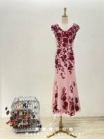 酒紅亮片繡花粉色A字裙媽媽禮服