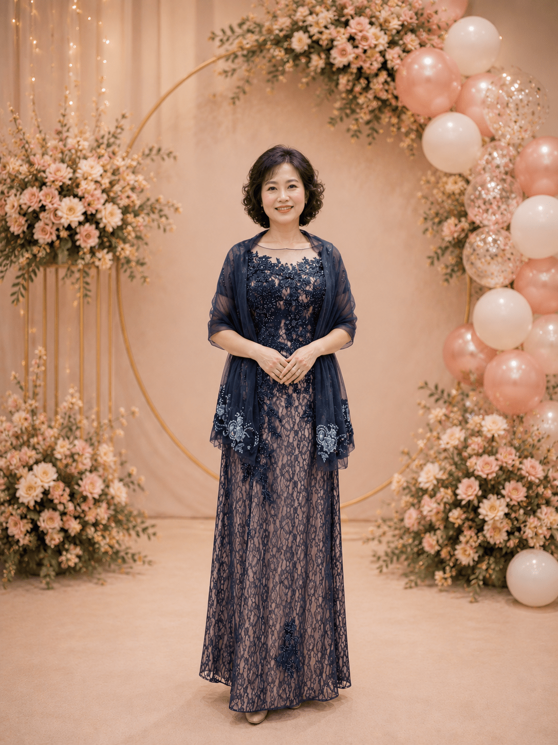 深藍蕾絲珠鑽交織襯膚媽媽禮服 深藍蕾絲珠鑽交織襯膚媽媽禮服