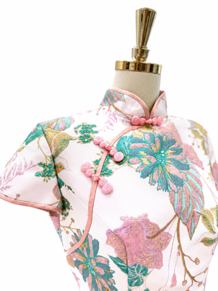 粉白刺繡織花短旗袍媽媽禮服