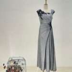 銀灰網紗繡黑花邊媽媽禮服