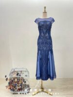 靛藍碎鑽蕾絲拼接紗裙媽媽禮服