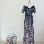 深藍珠鑽蕾絲織花V領媽媽禮服