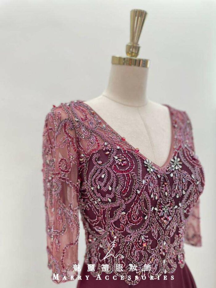 胭脂紅細鑽珠線蕾絲袖媽媽禮服