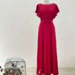 寶石紅絨布蝴蝶結收腰媽媽禮服