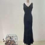 霧黑立體織花V領媽媽禮服