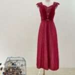 酒紅珠鑽羽毛袖蕾絲裙媽媽禮服