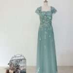 碧綠蕾絲織花肩袖媽媽禮服