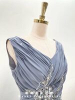 莫蘭迪灰藍珠鑽交織抓皺媽媽禮服