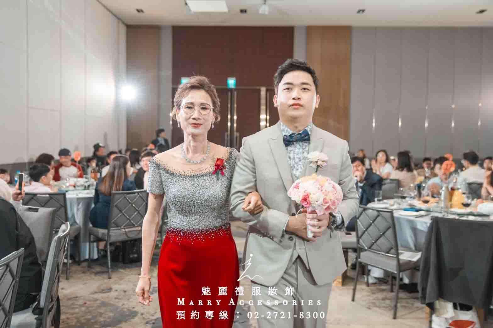 紅緞金繡：龍鳳婚衣織錦繡