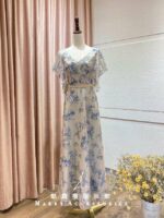 米膚飄袖花卉絲裙台中媽媽禮服